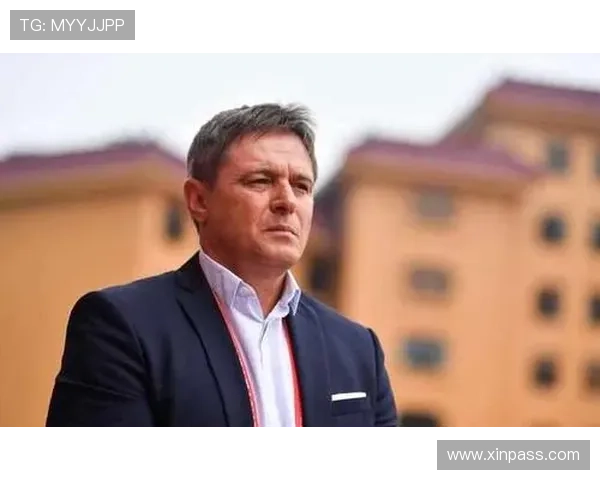 塞尔维亚主帅斯托伊科维奇辞职因球队0-1不敌阿尔巴尼亚引发关注